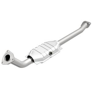 MagnaFlow Exhaust Products - MagnaFlow Exhaust Products HM Grade Direct-Fit Catalytic Converter 24481 - Image 1