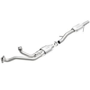 MagnaFlow Exhaust Products - MagnaFlow Exhaust Products California Direct-Fit Catalytic Converter 334302 - Image 2
