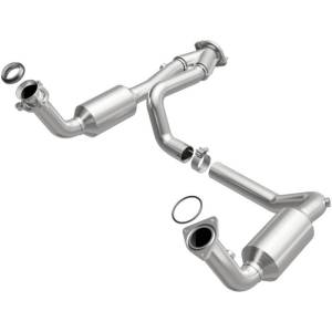 MagnaFlow Exhaust Products California Direct-Fit Catalytic Converter 4551419