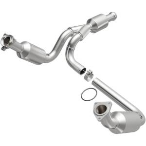 MagnaFlow Exhaust Products California Direct-Fit Catalytic Converter 5481578