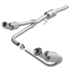 MagnaFlow Exhaust Products - MagnaFlow Exhaust Products California Direct-Fit Catalytic Converter 458048 - Image 2