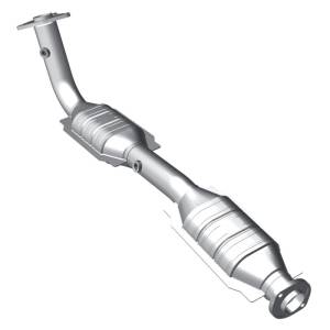 MagnaFlow Exhaust Products OEM Grade Direct-Fit Catalytic Converter 49630