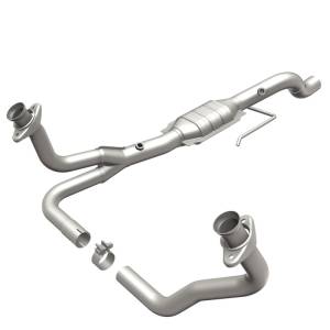 MagnaFlow Exhaust Products HM Grade Direct-Fit Catalytic Converter 24437