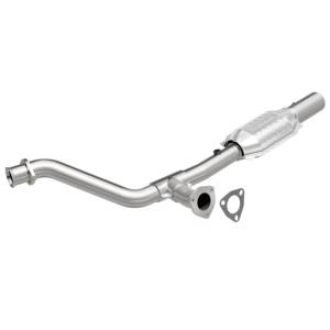 MagnaFlow Exhaust Products - MagnaFlow Exhaust Products Standard Grade Direct-Fit Catalytic Converter 24461 - Image 1
