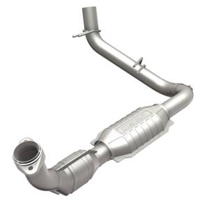 MagnaFlow Exhaust Products California Direct-Fit Catalytic Converter 447129
