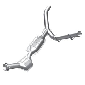 MagnaFlow Exhaust Products - MagnaFlow Exhaust Products California Direct-Fit Catalytic Converter 447140 - Image 2