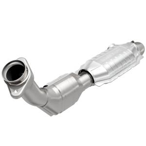 MagnaFlow Exhaust Products - MagnaFlow Exhaust Products HM Grade Direct-Fit Catalytic Converter 23028 - Image 2