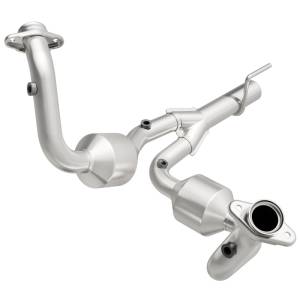 MagnaFlow Exhaust Products - MagnaFlow Exhaust Products HM Grade Direct-Fit Catalytic Converter 23067 - Image 2