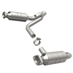 MagnaFlow Exhaust Products - MagnaFlow Exhaust Products HM Grade Direct-Fit Catalytic Converter 24398 - Image 1
