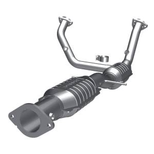 MagnaFlow Exhaust Products - MagnaFlow Exhaust Products HM Grade Direct-Fit Catalytic Converter 24767 - Image 1
