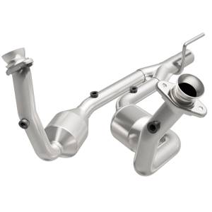 MagnaFlow Exhaust Products - MagnaFlow Exhaust Products OEM Grade Direct-Fit Catalytic Converter 49074 - Image 1