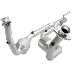 MagnaFlow Exhaust Products - MagnaFlow Exhaust Products OEM Grade Direct-Fit Catalytic Converter 49074 - Image 2