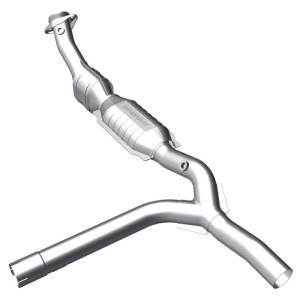 MagnaFlow Exhaust Products - MagnaFlow Exhaust Products OEM Grade Direct-Fit Catalytic Converter 49622 - Image 2