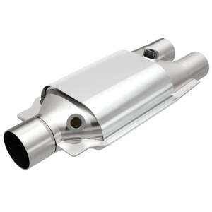 MagnaFlow Exhaust Products - MagnaFlow Exhaust Products OEM Grade Universal Catalytic Converter - 2.50in. 51067 - Image 1