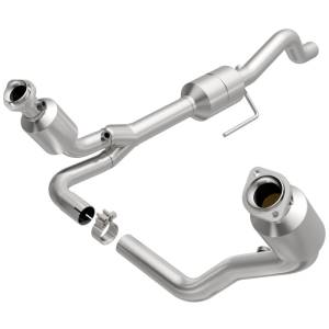 MagnaFlow Exhaust Products - MagnaFlow Exhaust Products OEM Grade Direct-Fit Catalytic Converter 51338 - Image 1