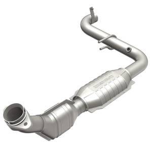 MagnaFlow Exhaust Products - MagnaFlow Exhaust Products OEM Grade Direct-Fit Catalytic Converter 51416 - Image 1
