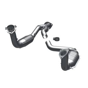 MagnaFlow Exhaust Products - MagnaFlow Exhaust Products HM Grade Direct-Fit Catalytic Converter 93380 - Image 2