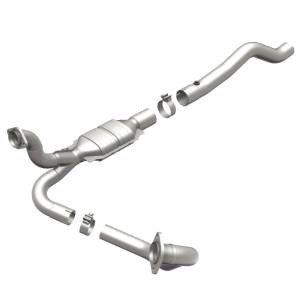 MagnaFlow Exhaust Products HM Grade Direct-Fit Catalytic Converter 93416