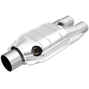 MagnaFlow Exhaust Products - MagnaFlow Exhaust Products HM Grade Universal Catalytic Converter - 2.50in. 99667HM - Image 1