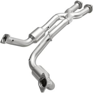 MagnaFlow Exhaust Products - MagnaFlow Exhaust Products California Direct-Fit Catalytic Converter 5451046 - Image 1