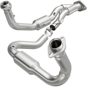 MagnaFlow Exhaust Products California Direct-Fit Catalytic Converter 5451686