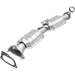 MagnaFlow Exhaust Products OEM Grade Direct-Fit Catalytic Converter 49400