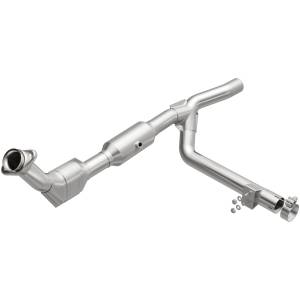 MagnaFlow Exhaust Products OEM Grade Direct-Fit Catalytic Converter 21-249