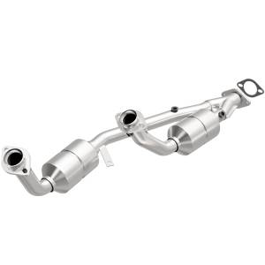 MagnaFlow Exhaust Products HM Grade Direct-Fit Catalytic Converter 23382