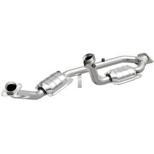 MagnaFlow Exhaust Products HM Grade Direct-Fit Catalytic Converter 93342