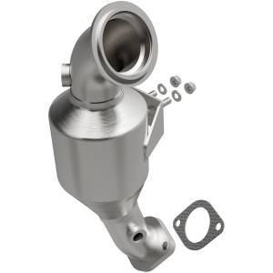 MagnaFlow Exhaust Products California Direct-Fit Catalytic Converter 5551837