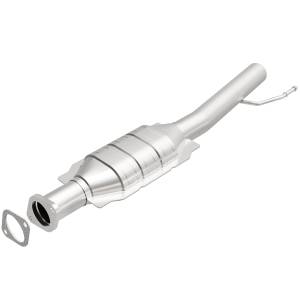 MagnaFlow Exhaust Products OEM Grade Direct-Fit Catalytic Converter 49662