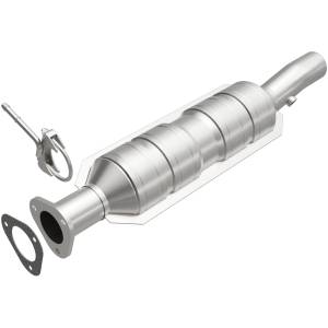 MagnaFlow Exhaust Products OEM Grade Direct-Fit Catalytic Converter 52228