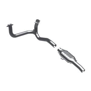 MagnaFlow Exhaust Products Standard Grade Direct-Fit Catalytic Converter 93131