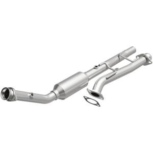 MagnaFlow Exhaust Products California Direct-Fit Catalytic Converter 4451314