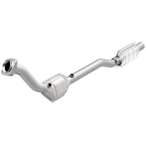 MagnaFlow Exhaust Products California Direct-Fit Catalytic Converter 447120