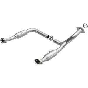 MagnaFlow Exhaust Products California Direct-Fit Catalytic Converter 5451672