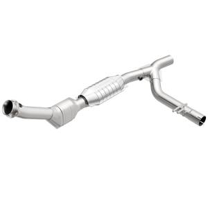MagnaFlow Exhaust Products HM Grade Direct-Fit Catalytic Converter 23319
