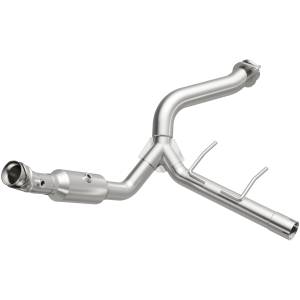 MagnaFlow Exhaust Products California Direct-Fit Catalytic Converter 5551418