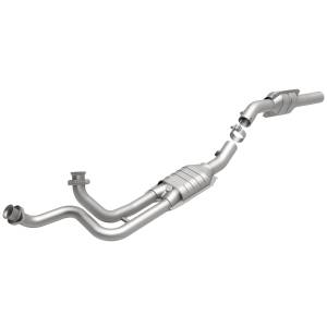 MagnaFlow Exhaust Products HM Grade Direct-Fit Catalytic Converter 93381