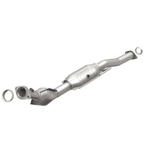 MagnaFlow Exhaust Products OEM Grade Direct-Fit Catalytic Converter 51077