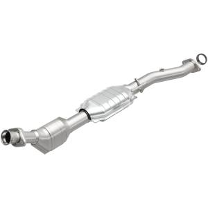 MagnaFlow Exhaust Products OEM Grade Direct-Fit Catalytic Converter 51733