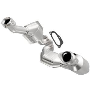 MagnaFlow Exhaust Products HM Grade Direct-Fit Catalytic Converter 93168