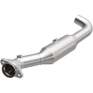 MagnaFlow Exhaust Products California Direct-Fit Catalytic Converter 5551296