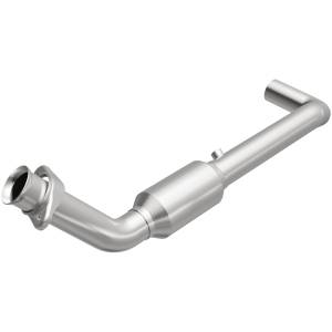 MagnaFlow Exhaust Products California Direct-Fit Catalytic Converter 5451155