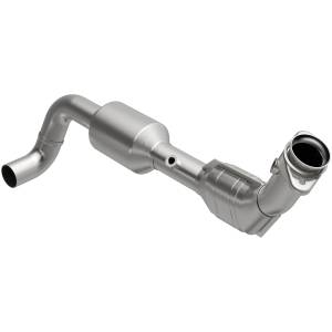 MagnaFlow Exhaust Products OEM Grade Direct-Fit Catalytic Converter 52449