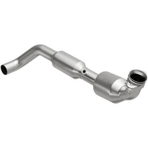 MagnaFlow Exhaust Products California Direct-Fit Catalytic Converter 5481705