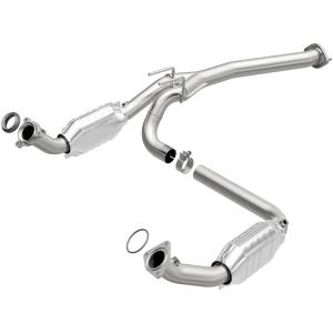 MagnaFlow Exhaust Products California Direct-Fit Catalytic Converter 4451211