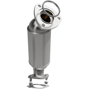 MagnaFlow Exhaust Products California Direct-Fit Catalytic Converter 5582446