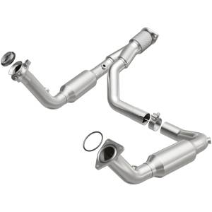 MagnaFlow Exhaust Products California Direct-Fit Catalytic Converter 5451650
