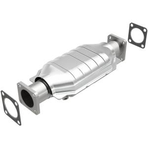 MagnaFlow Exhaust Products Standard Grade Direct-Fit Catalytic Converter 23652